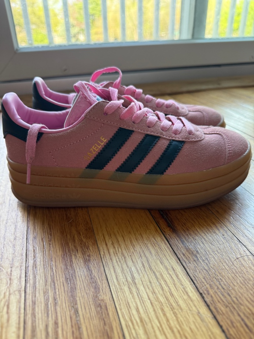 Adidas Gazelle Sneakers with Navy Stripes - Picture 3 of 4